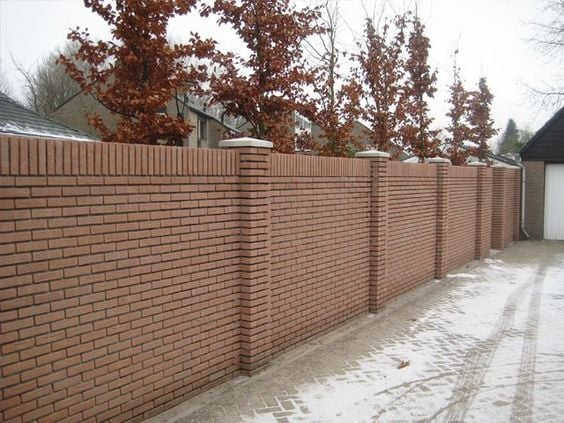 Yếu Tố Ảnh Hưởng Đến Giá Xây Tường Rào Trọn Gói