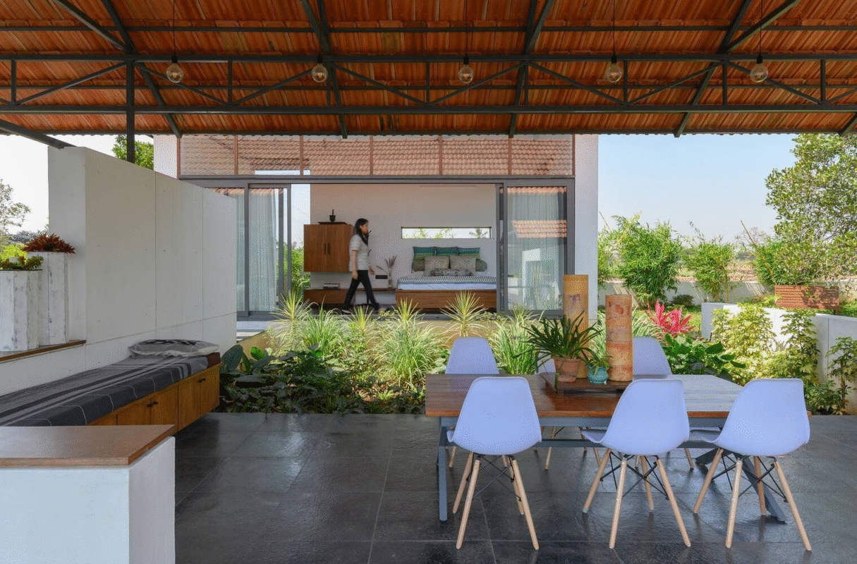 Nhà Quê Miền Tây: Thiết Kế Không Gian Mở – Đón Gió, Đón Sáng